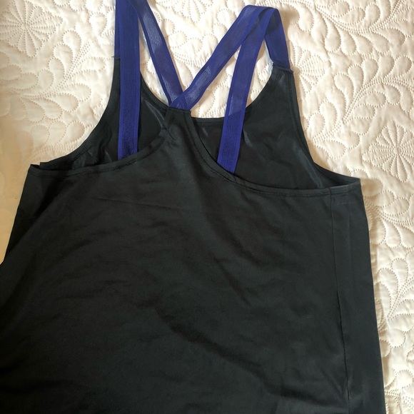 Under Armour Heat Gear workout tank - Picture 2 of 2
